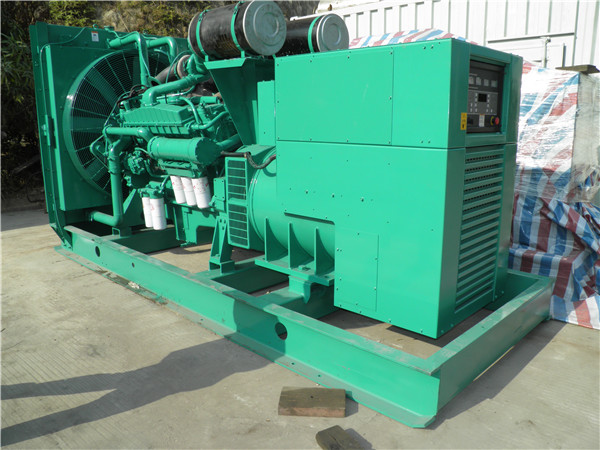 北戴河出租发电机 发电机组厂家：柴油发电机组的控制屏的作用是什么？